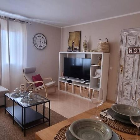 קורלחו Appartamento Bouganville Con Terrazza E Piscina מראה חיצוני תמונה