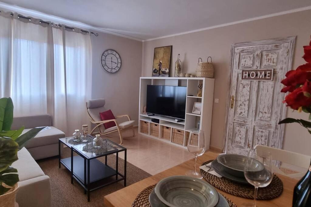 קורלחו Appartamento Bouganville Con Terrazza E Piscina מראה חיצוני תמונה