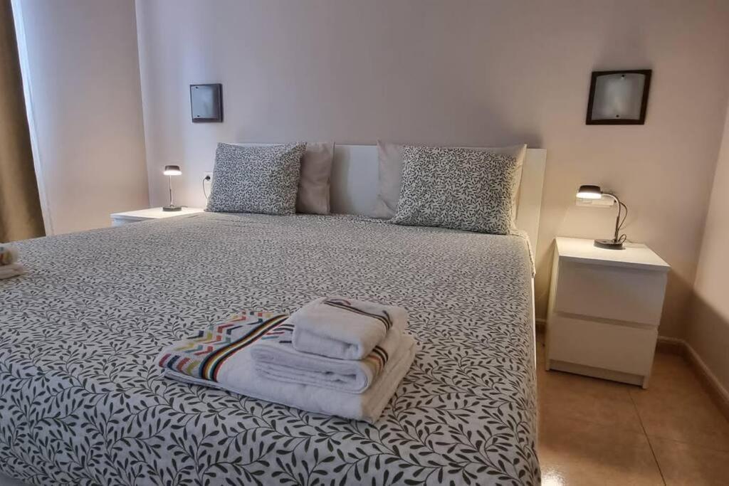 קורלחו Appartamento Bouganville Con Terrazza E Piscina מראה חיצוני תמונה